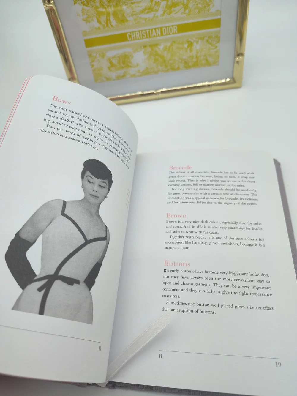 CHRISTIAN DIOR Home Décor Set Fashion Book Gold Bamboo Frame Paris Luxury